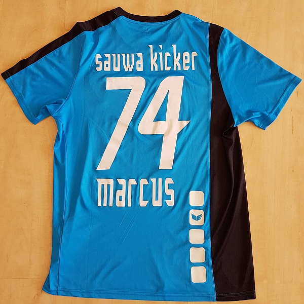 sauwa-kicker-03-e-v-8-trikot-rueckseite
